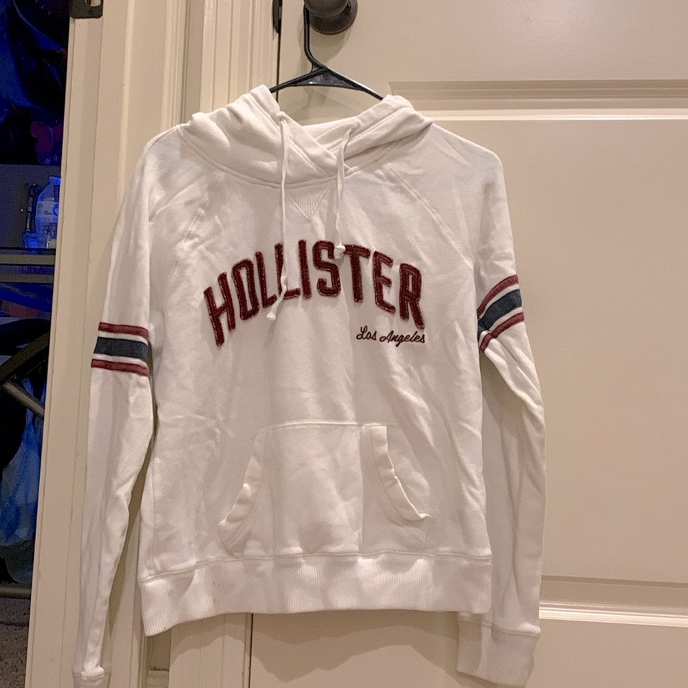 White Hollister Long Sleeve Hoodie #hollister #hoodie